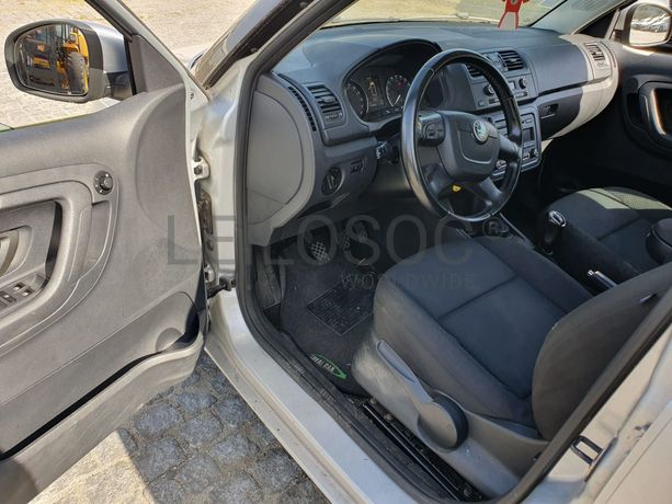 Skoda Fábia 1.6 TDI · Ano 2010