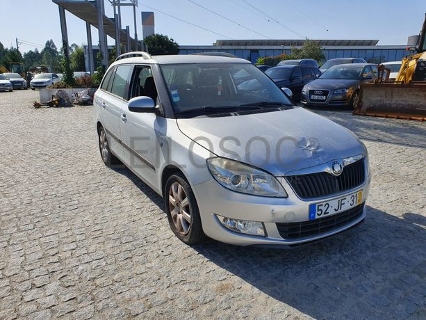 Skoda Fábia 1.6 TDI · Ano 2010