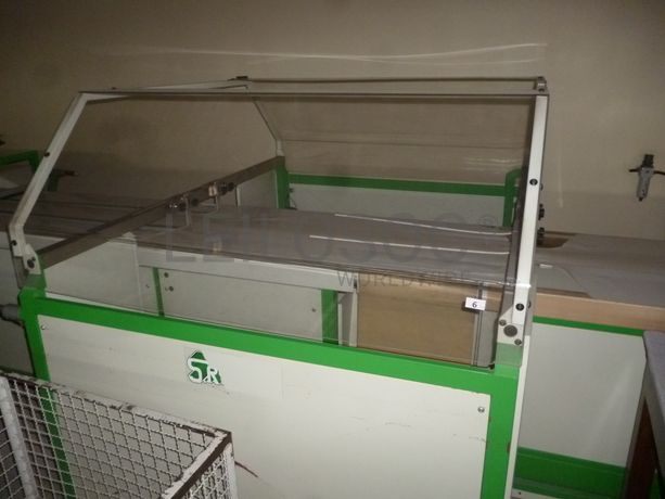 Máquina de dobrar e embalar