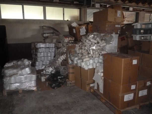 Lote de malha, fio e acessórios · Diversos