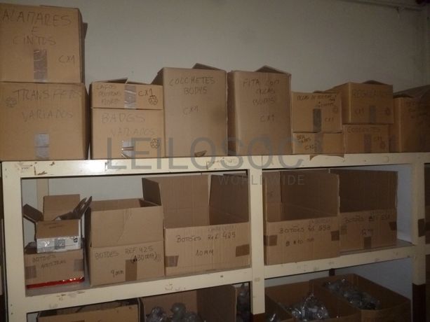 Lote de malha, fio e acessórios · Diversos