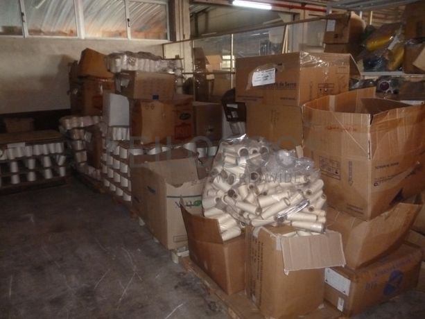 Lote de malha, fio e acessórios · Diversos