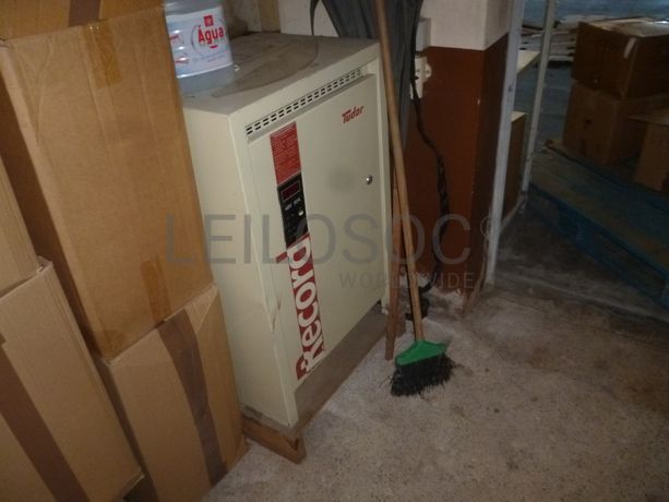 Empilhador elétrico