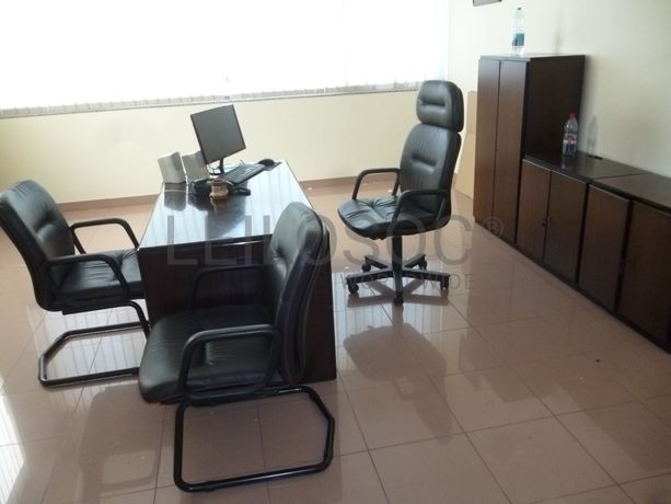 Equipamento Escritório