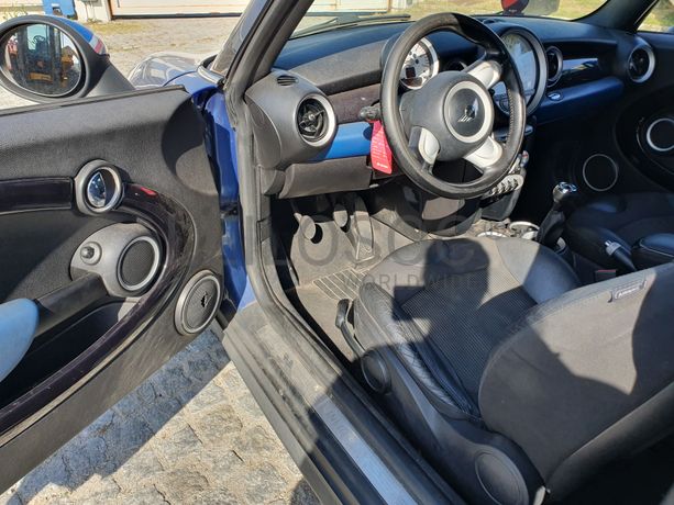 Mini Cooper · Ano 2009