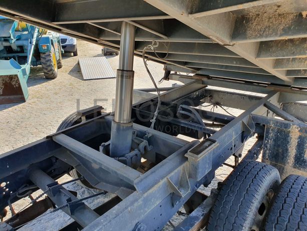 Iveco Daily 35C15 · Basculante · Ano 2017