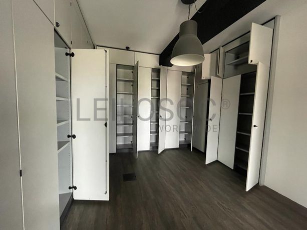 Escritórios + Lugares de Garagem · Porto