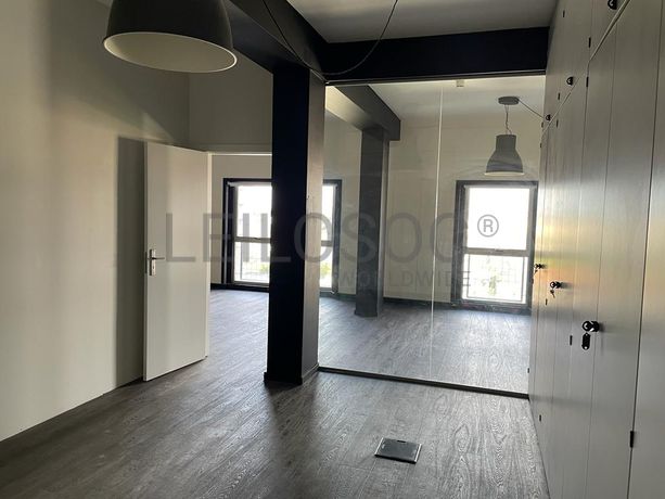 Escritórios + Lugares de Garagem · Porto