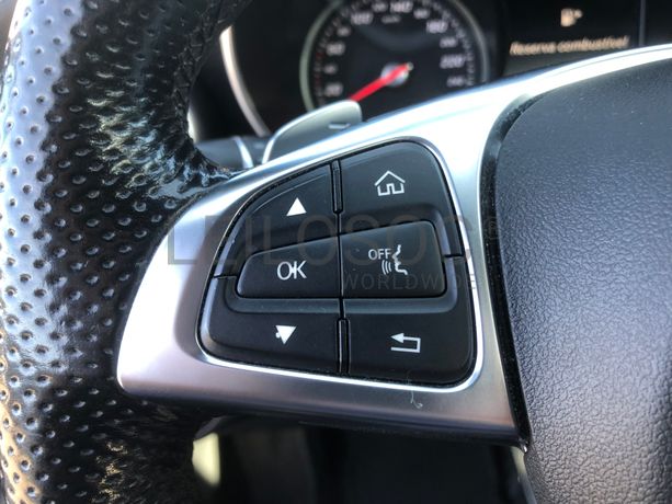 Mercedes-Benz C220 · Ano 2015