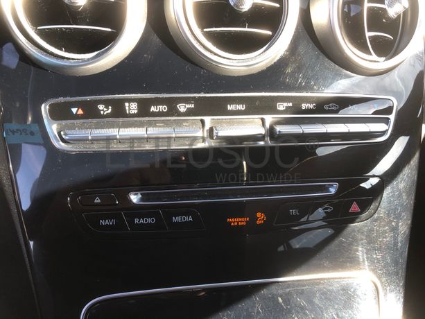 Mercedes-Benz C220 · Ano 2015