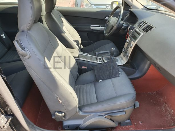 Volvo C30 · Ano 2008