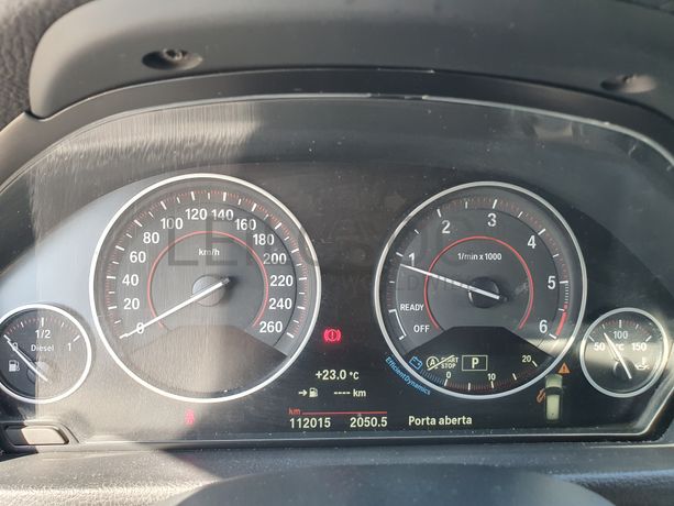 BMW 318 D · Ano 2016