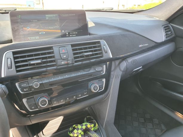 BMW 318 D · Ano 2016