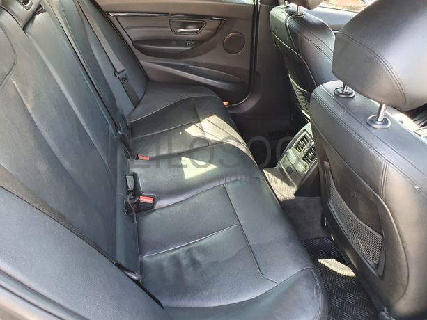 BMW 318 D · Ano 2016