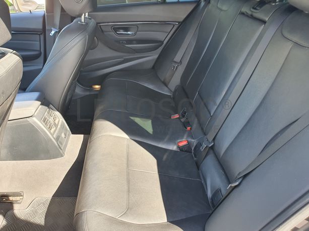 BMW 318 D · Ano 2016