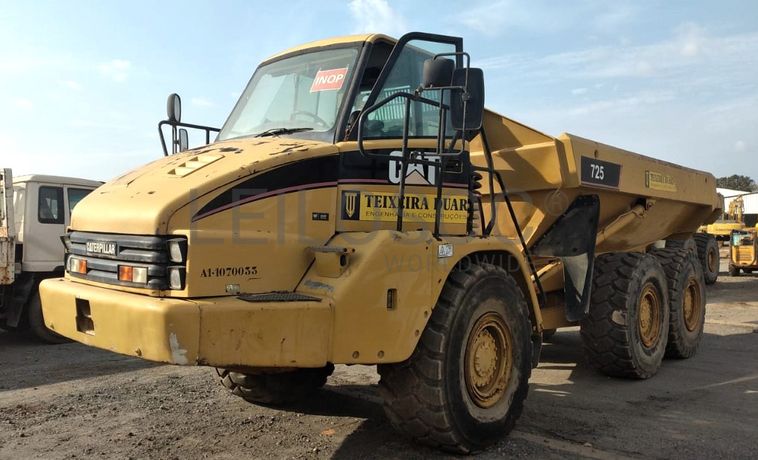 Dumper 25 T (6x6) CAT 725