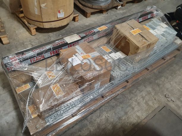 Calhas · Acessórios · Travões Porta