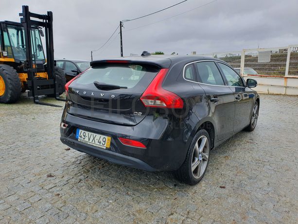 Volvo V40 · Ano 2016