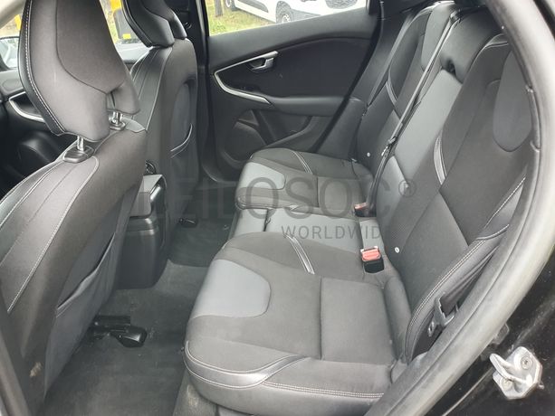 Volvo V40 · Ano 2016