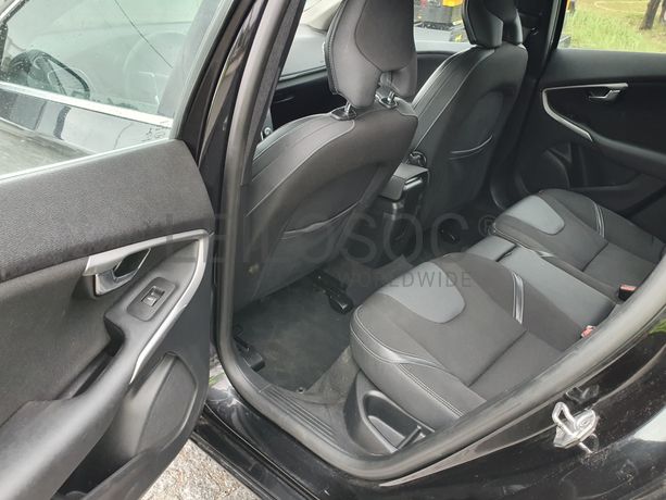 Volvo V40 · Ano 2016