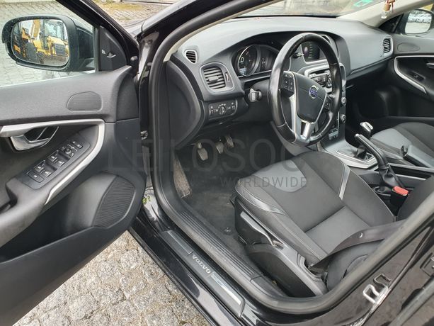 Volvo V40 · Ano 2016