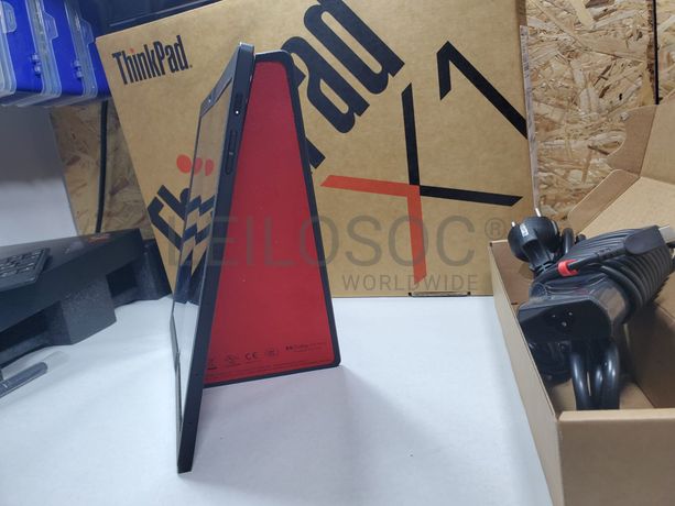 Portátil Lenovo ThinkPad X1 Fold