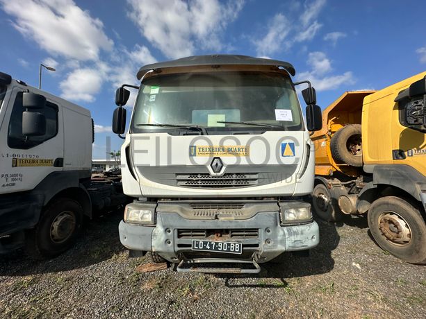 Renault Kerax 440 DXI (1)