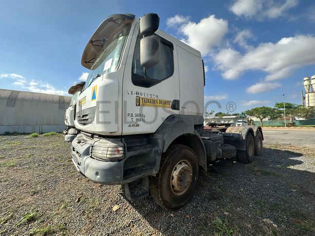 Camião Trator (Cavalo) 6X  Renault Kerax 440 Dxi