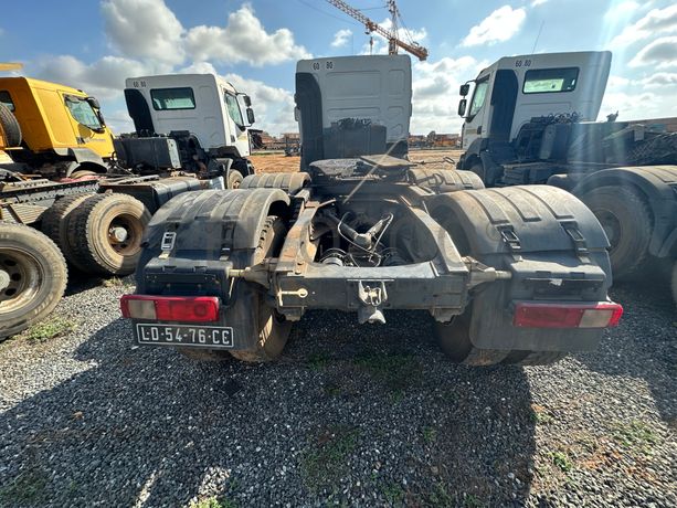 Camião Trator (Cavalo) 6X  Renault Kerax 440 Dxi