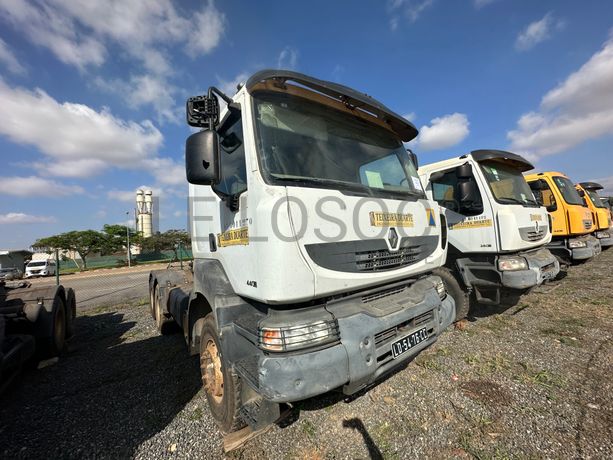 Camião Trator (Cavalo) 6X  Renault Kerax 440 Dxi