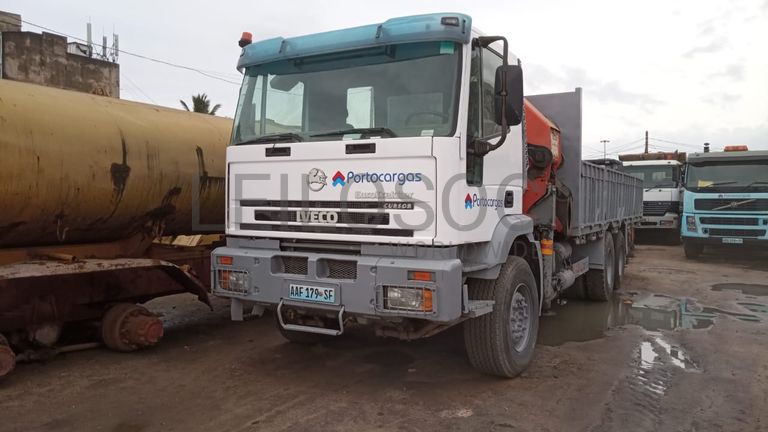 Camião Iveco EuroTrakker · 2003