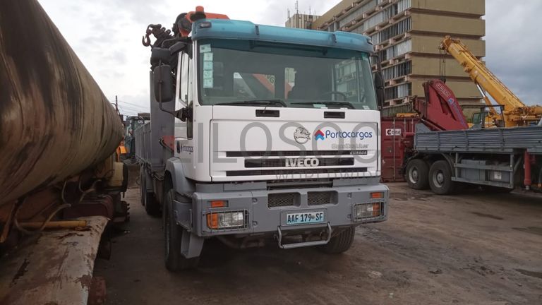 Camião Iveco EuroTrakker · 2003