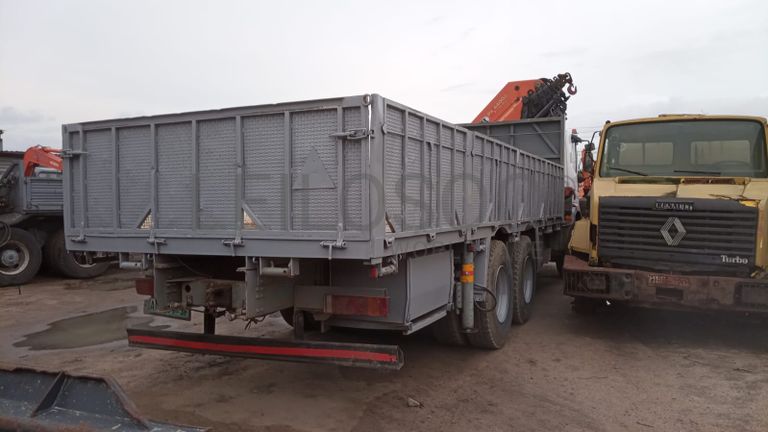 Camião Iveco EuroTrakker · 2003