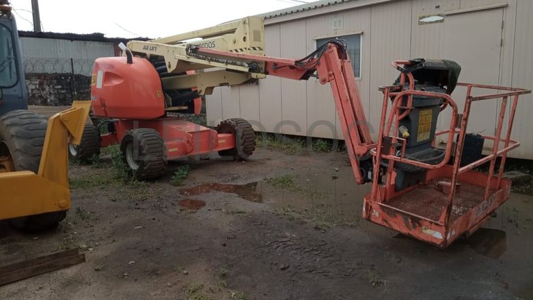 Plataforma elevatória JLG 510AJ