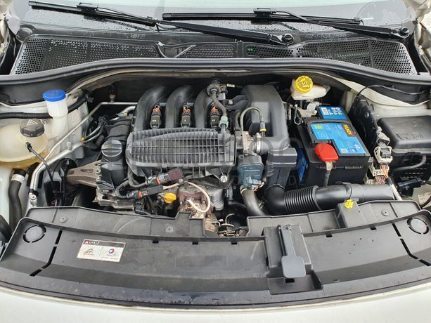 Citroën C4 Cactus · Ano 2015