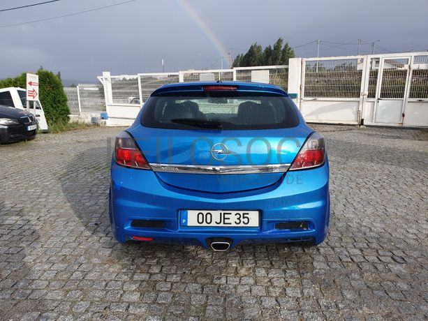Opel Astra · Ano 2010