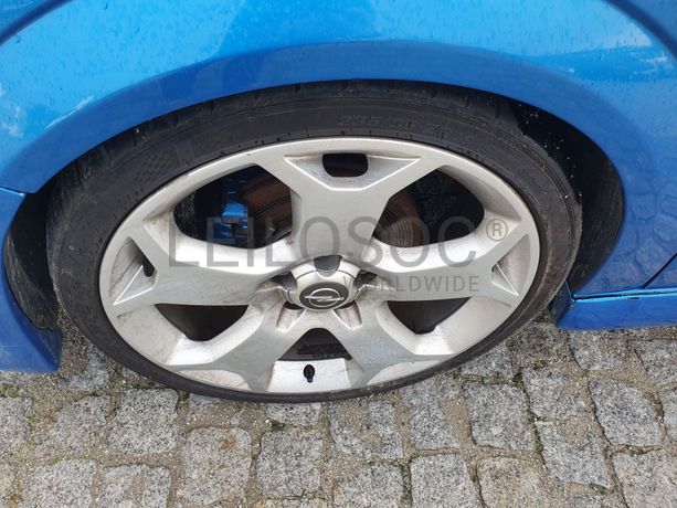 Opel Astra · Ano 2010