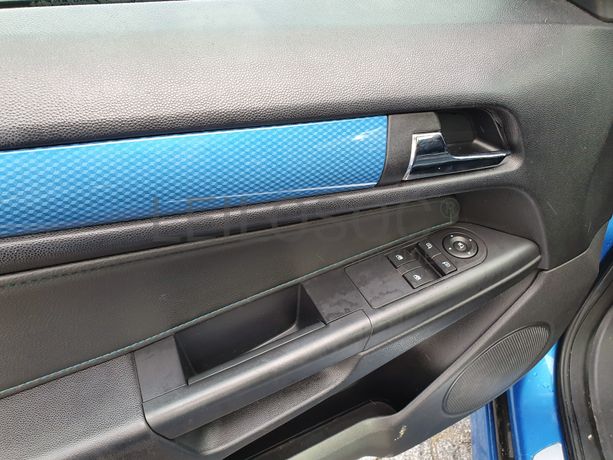 Opel Astra · Ano 2010