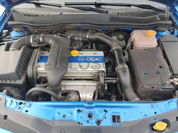 Opel Astra · Ano 2010