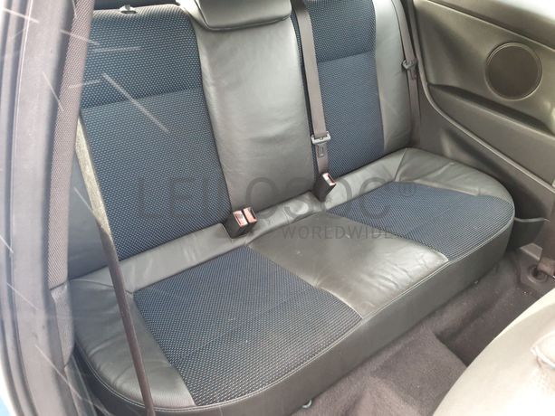 Opel Astra · Ano 2010