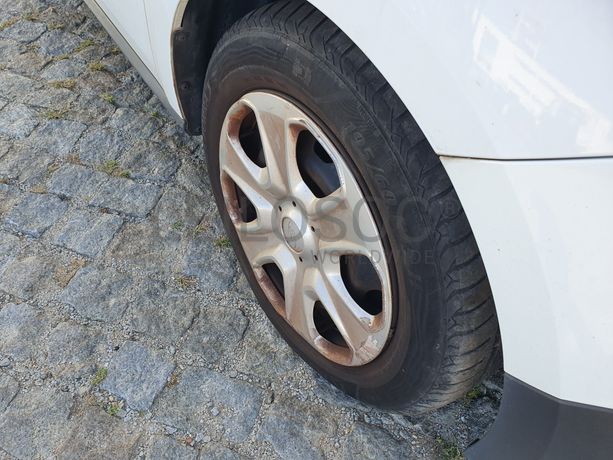 Ford Transit Courrier