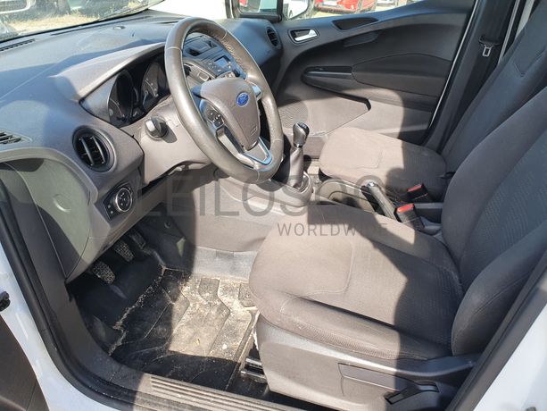 Ford Transit Courrier