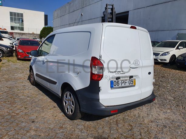 Ford Transit Courrier