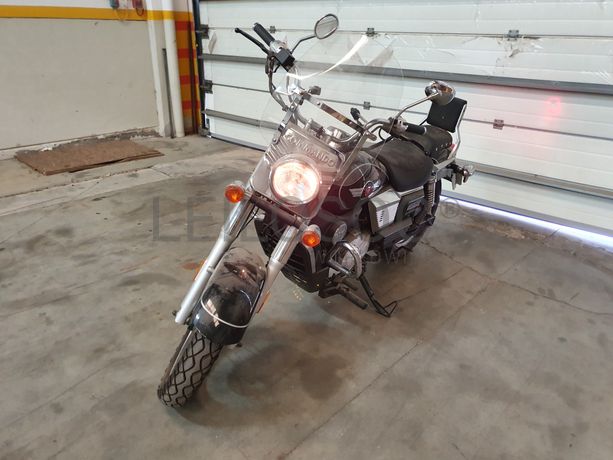 Motociclo UM Renegade