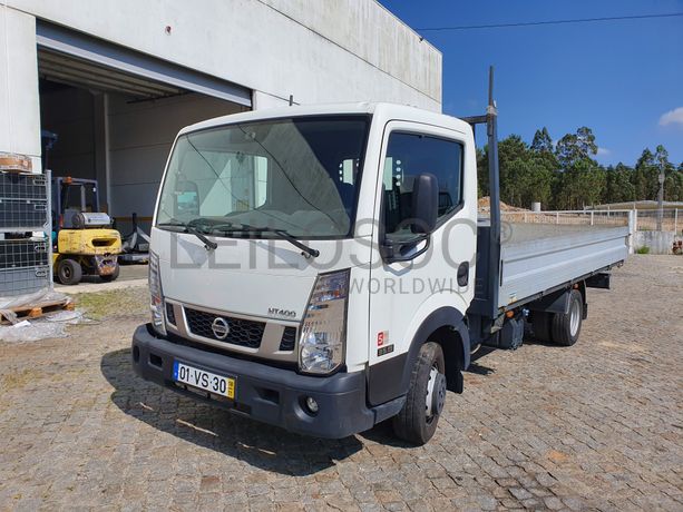 Nissan NT400