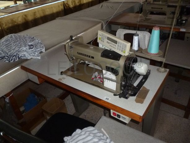 Totalidade dos Lotes · Equipamentos Indústria Têxtil · Vestuário