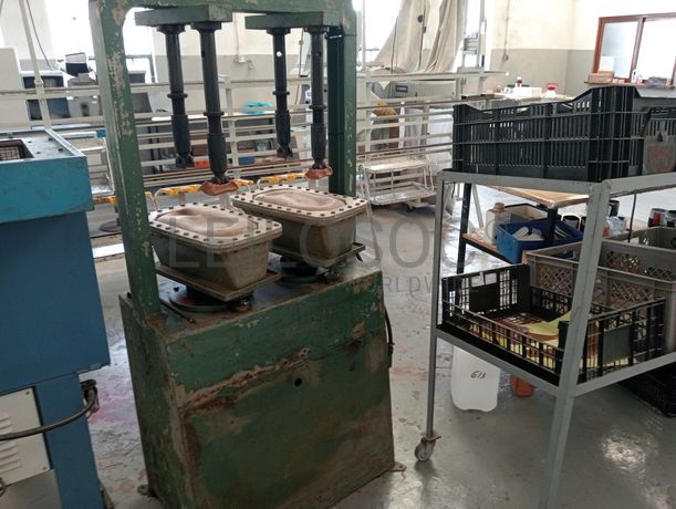 Prensa para solas + Máquina de limpar cola + Máquina de meter fita