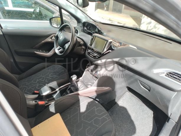 Peugeot 2008 · Ano 2015