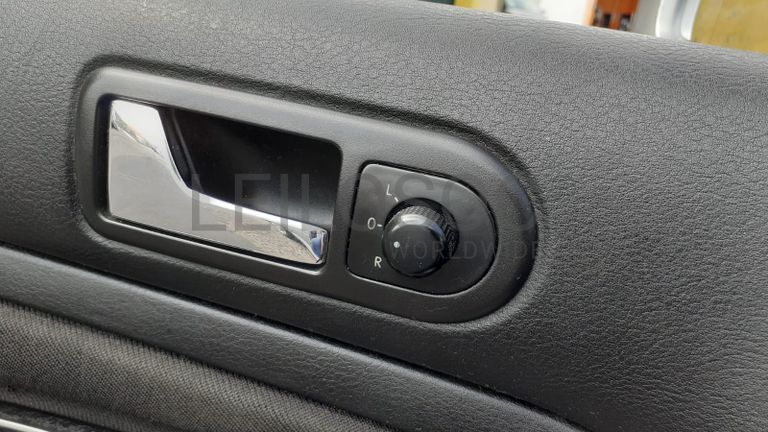 Volkswagen Golf · Ano 2001