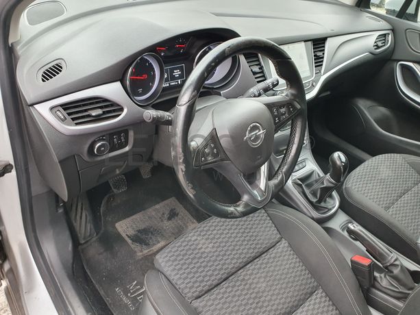 Opel Astra · Ano 2016